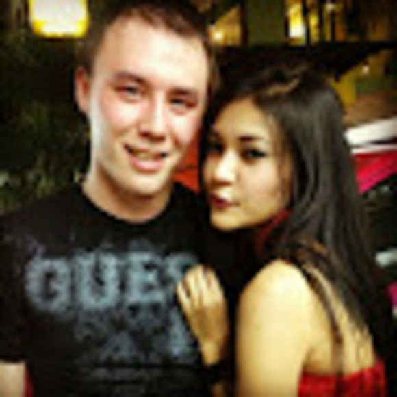 Meet your Posher, Yuwada - Picture 1 of 1